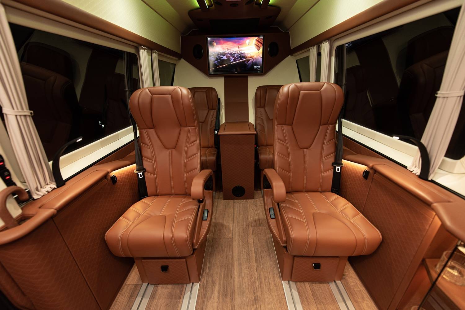Mini Bus